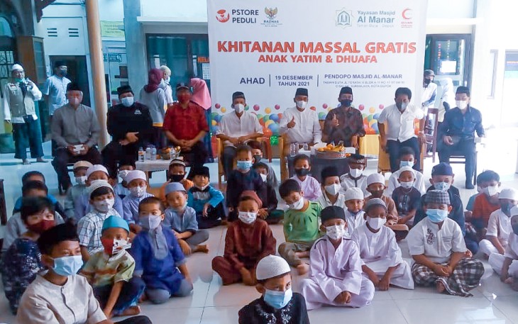 BSMI DKI Jakarta bekerja sama dengan Yayasan Masjid Al Manar menggelar khitanan masal gratis untuk anak yatim dan dhuafa