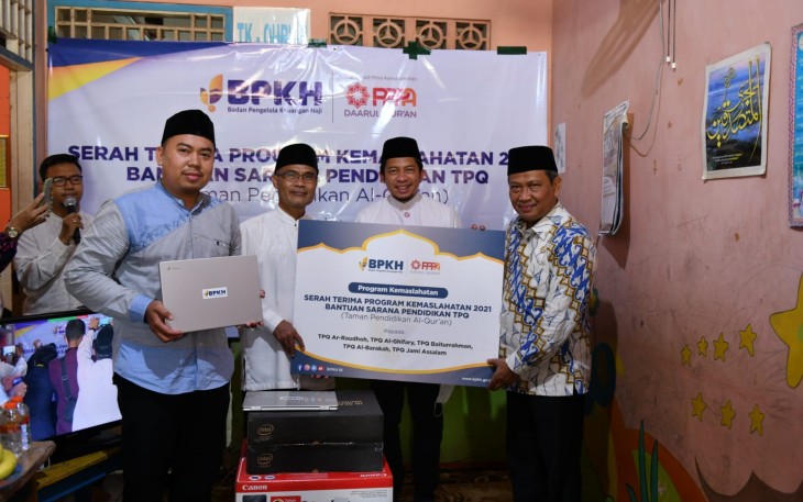 BPKH Salurkan Bantuan Sarana Pendidikan TPQ bersama Laznas PPPA Daarul Qur’an
