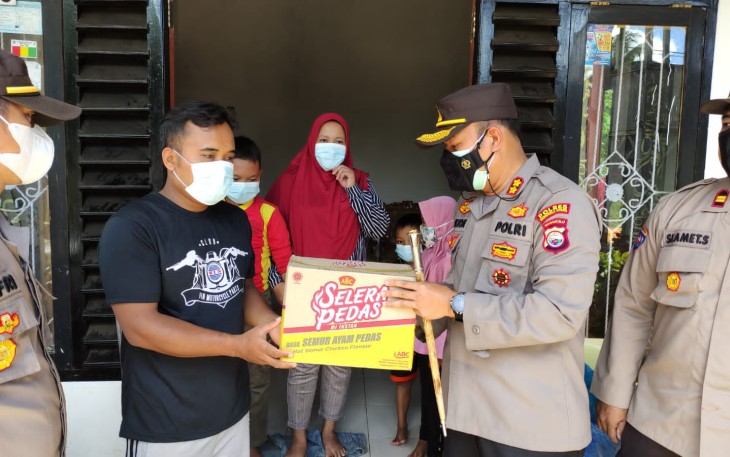 Hadirkan Sosok Pengayom Ditengah Masyarakat, Kapolres BU Kunjungi Korban Kebakaran