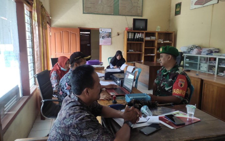 Komsos bersama aparat desa binaan 