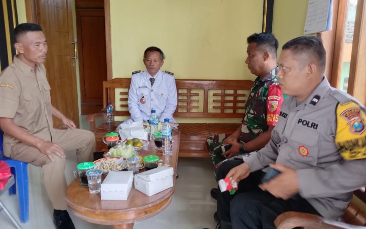 Jalin komsos bersama aparat desa di wilayah binaan 