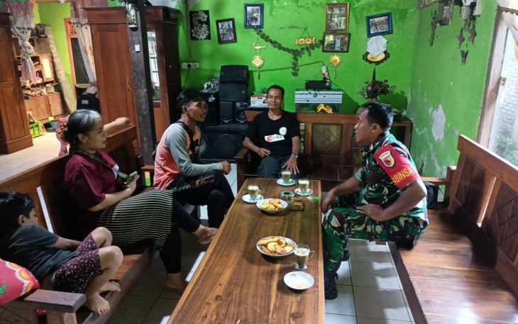 Komsos bersama tokoh masyarakat desa binaan