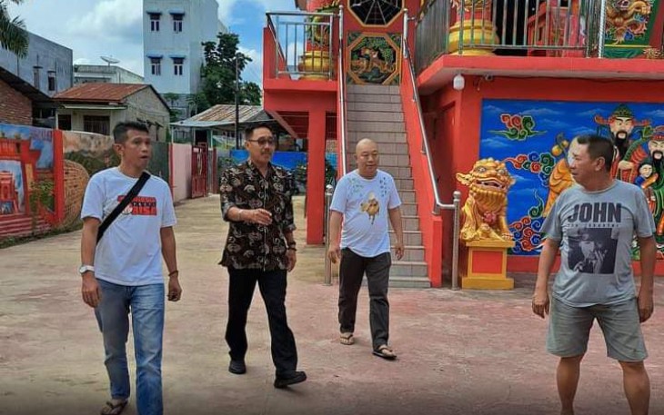 Bupati Labusel saat tinjau Jalan Menuju Klenteng 