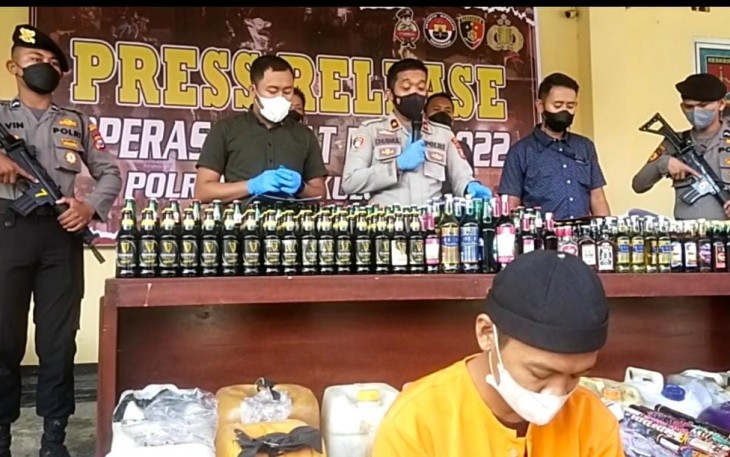 Konferensi Pers Polres Bengkulu Utara, Selasa (19/04/2022).