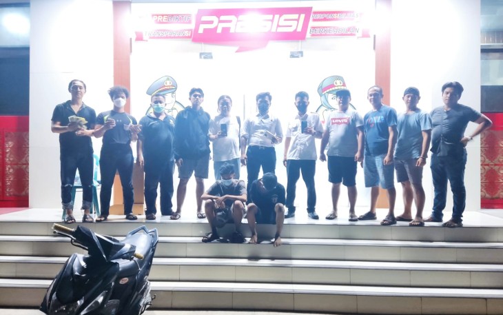 Tersangka dan barang bukti saat diamankan