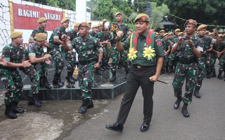 Danpussenarhanud saat mengunjungi Batalyon Arhanud 4/AAY, Kamis,22 September 2022.