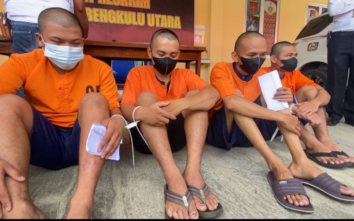 Empat spesialis pencuri telepon genggam diamankan Kepolisian Bengkulu Utara. Inews TV/Ismail Yugo.