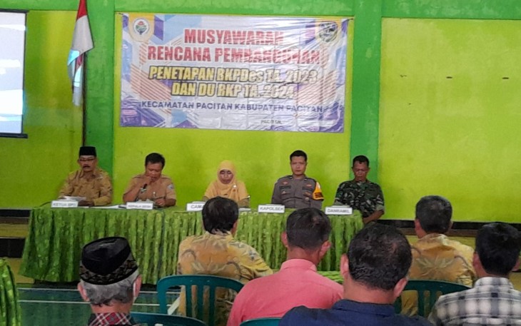 Danramil 0801/Pacitan saat Hadiri Musrenbang Penetapan RKPDes 2023 dan DU RKP TA 2024