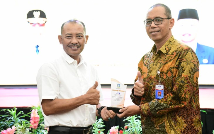 Sekda Provinsi Kepri Adi Prihantara saat foto bersama
