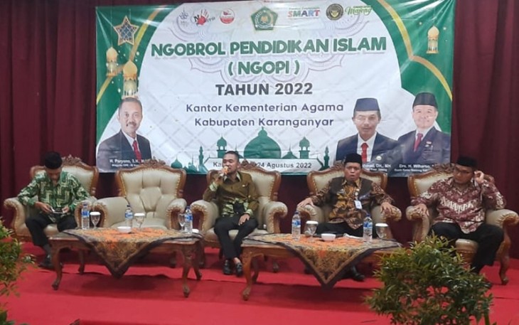 Acara diskusi Ngobrol Pendidikan Islam (Ngopi) bersama Anggota Komisi VIII DPR RI, Paryono, yang diselenggarakan oleh Kantor Kementerian Agama Kabupaten Karanganyar, di Hotel Taman Sari, Rabu (24/8/2022).