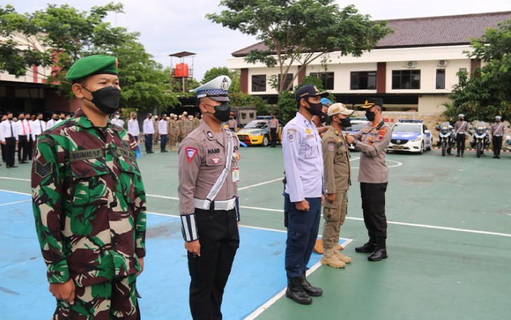 Apel gelar pasukan Operasi Zebra Candi 2022, di Lapangan Wirasatya Mapolres Karanganyar, Senin (3/10/2022).