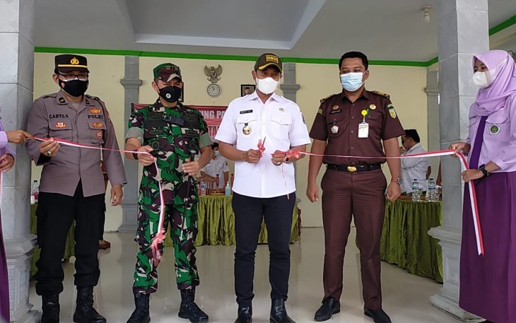Dandim 0801/Pacitan Bersama Bupati Resmikan Kampung Pancasila