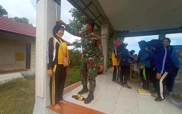 GERMAS Pertajam Sinergitas, Satgas Pamtas Yonif Mekanis 643/Wns Bersama Instansi Terkait