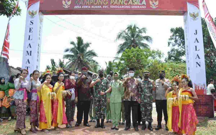 Letkol Inf. Jefri Satria Resmikan Kampung Pancasila di Desa Kerta Buana