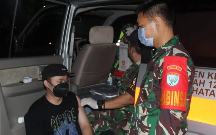 Gebrakan Baru, Kodim 1015/Sampit Gelar Serbuan Vaksin Malam Hari