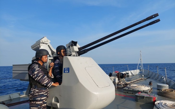 Danlantamal V Tinjau Sea Acceptance Test KRI Salawaku-842
