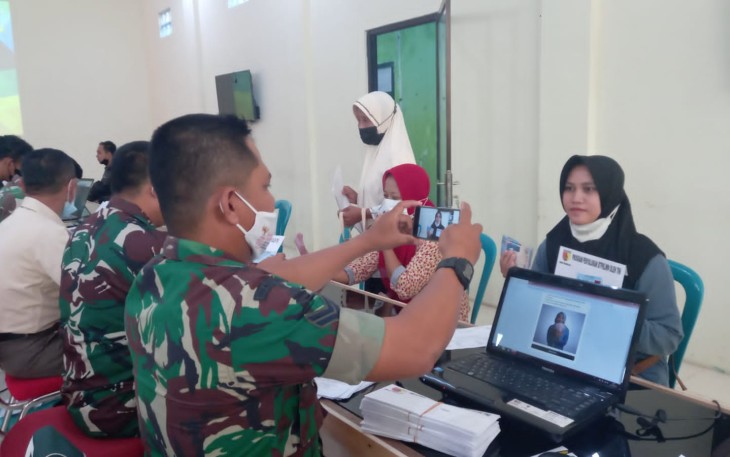 Tidak Capek Antri, Langsung Dapat Bantuan dan Vaksinasi Kodim 0802/Ponorogo