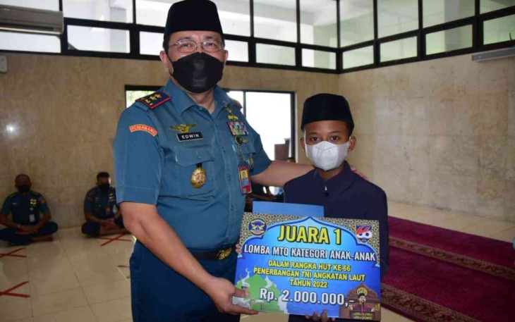 Danpuspenerbal Berikan Reward Sang Juara, Kamis (21/4/22)