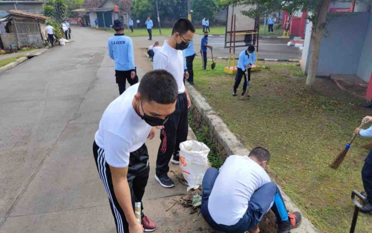 Gerakan Jum'at bersih di lapas kelas II A Cilegon. Jum'at (22/4/22)