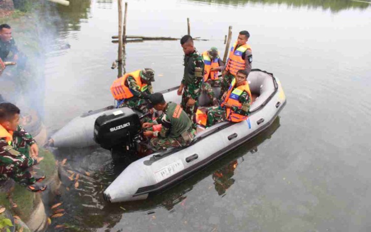 Pencarian korban buaya terus dilakukan tim SAR Lanudal Tanjungpinang. Rabu (27/4/2022)