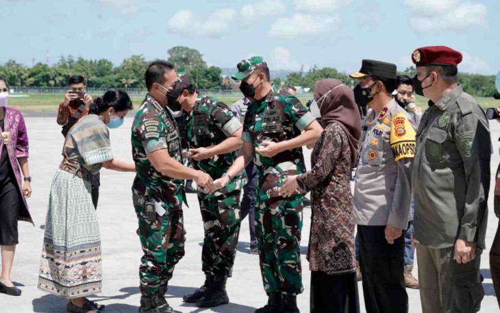 Kedatangan Panglima TNI di bandara I Gusti Ngurah Rai Bali. Jum'at (06/05/2022)