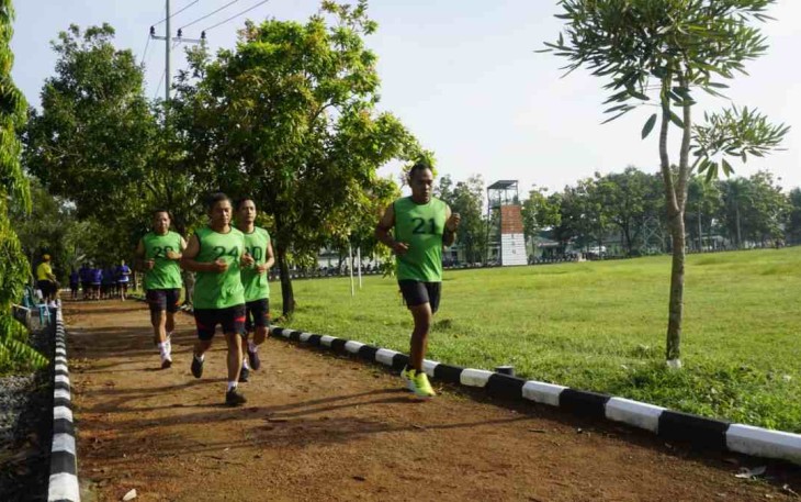 Lari putaran salah satu test garjas prajurit Kodim 0805/Ngawi. Selasa (17/05/2022)