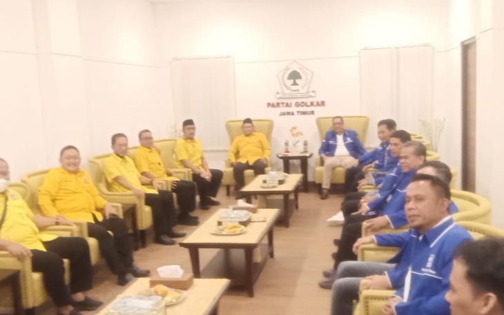 Pertemuan terbuka di kantor DPD Golkar Jatim, Sabtu (21/5/2022)