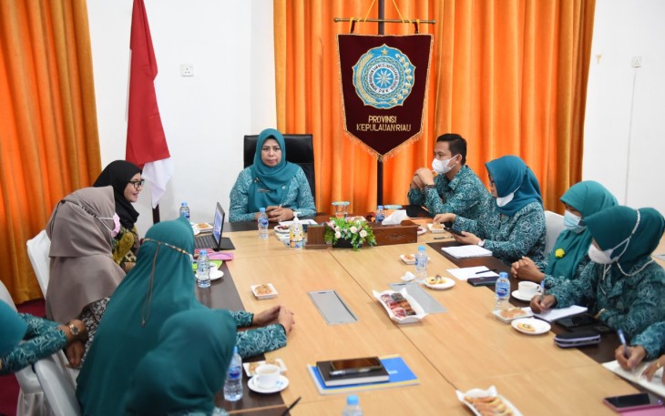 Ketua TP - PKK Kepri, Hj. Dewi Kumalasari Ansar, saat memimpin workshop, Selasa (24/5/2022).