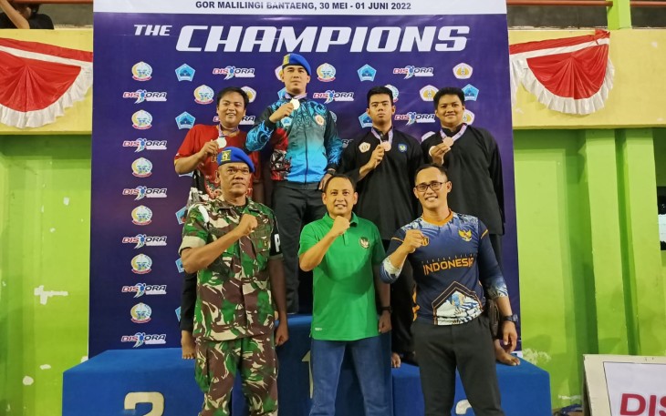 Anggota Pomdam meraih atlit pencak silat terbaik
