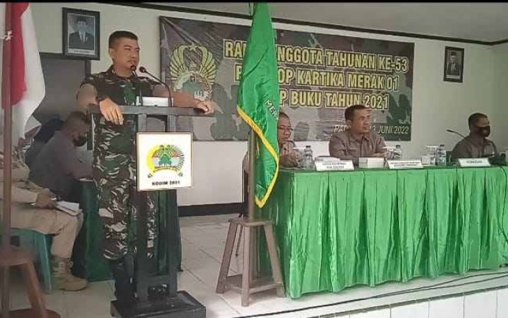 Dandim saat membuka RAT Primkop Kartika Merak Kodim 0801/Pacitan 