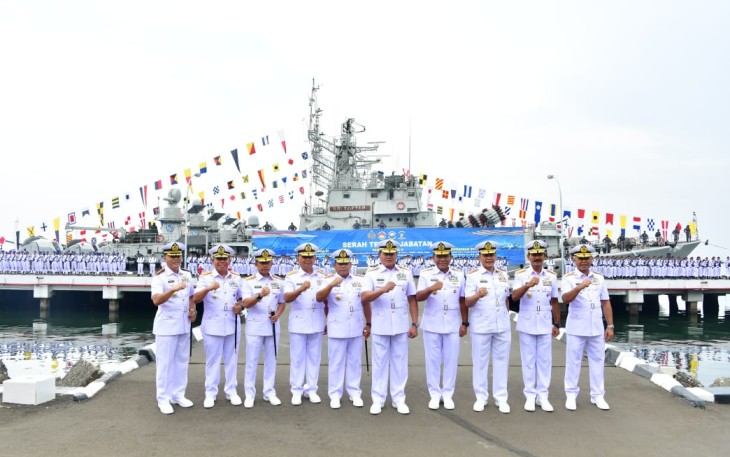 Foto bersama usai sertijab Pangkoarmada RI 
