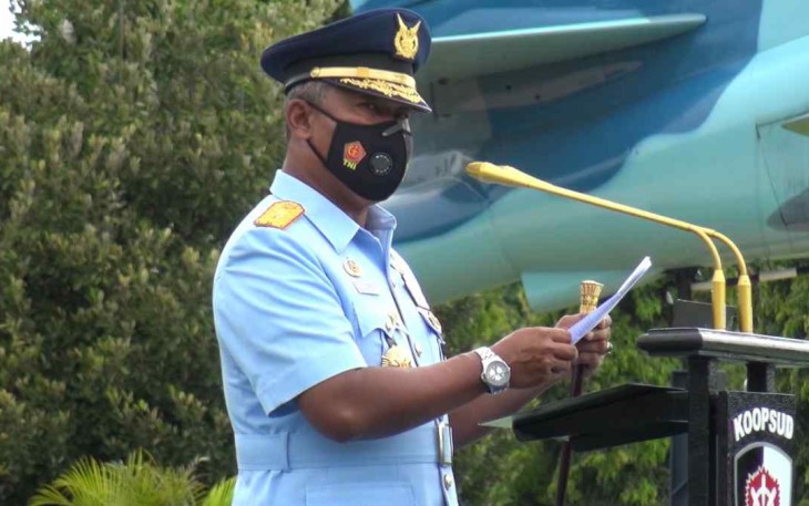 Pangkoopsud II saat membacakan amanat Pangkoopsudnas