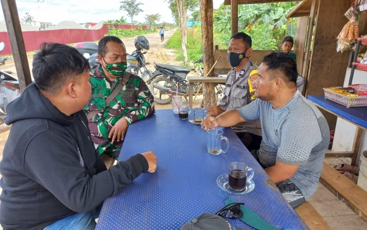 Serka Parsudi saat komsos bersama warga binannya