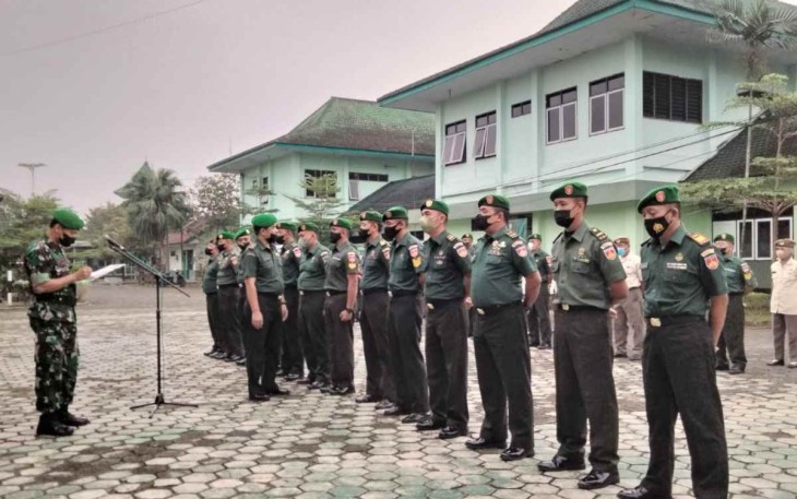 Pengecekan apel gabungan di Korem 071/Wijayakusuma 