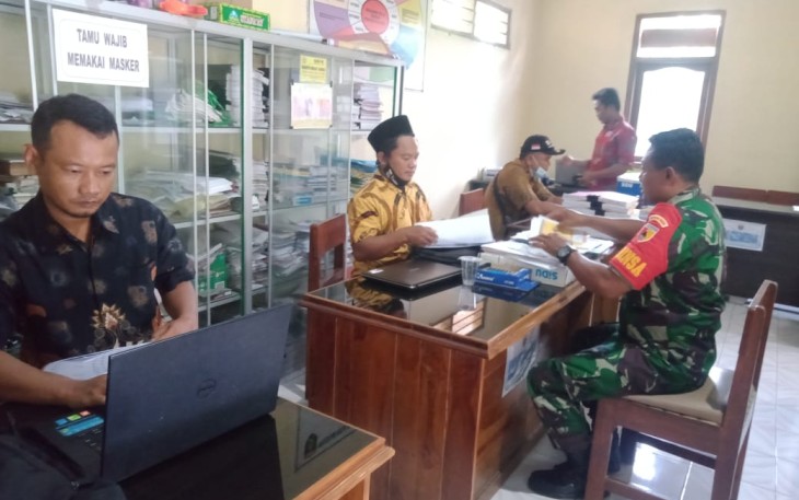 Komsos bersama perangkat desa wilayah binaan