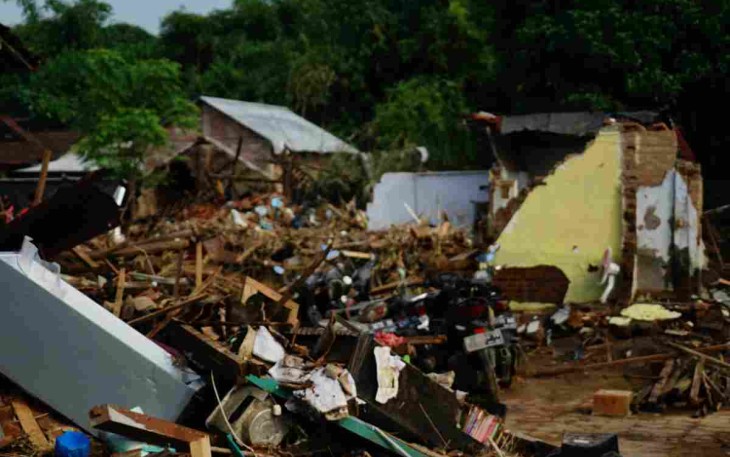 Rumah warga hancur diterjang banjir bandang