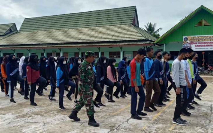 Latih PBB siswa baru SMA Muhammadiyah 