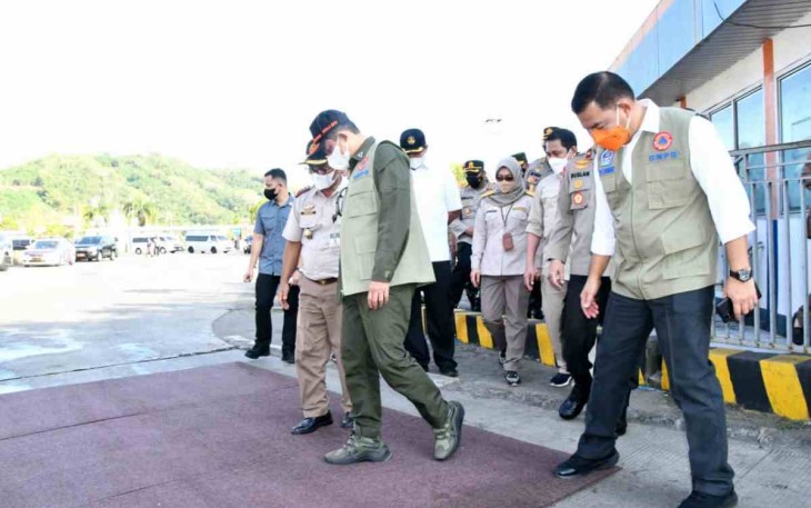 Ketua satgas saat di pelabuhan Lembar Lombok
