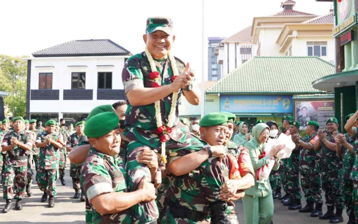 Kasad saat kunjungi asrama Wira Amur II Penerbad Semarang