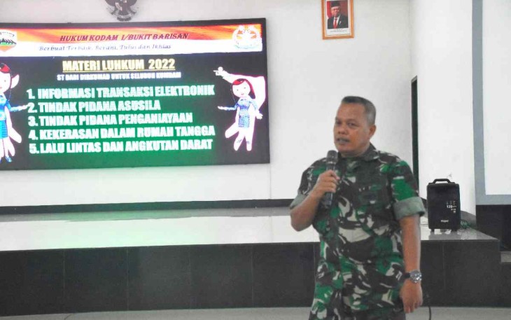 Penyuluhan hukum di Makorem 023/KS