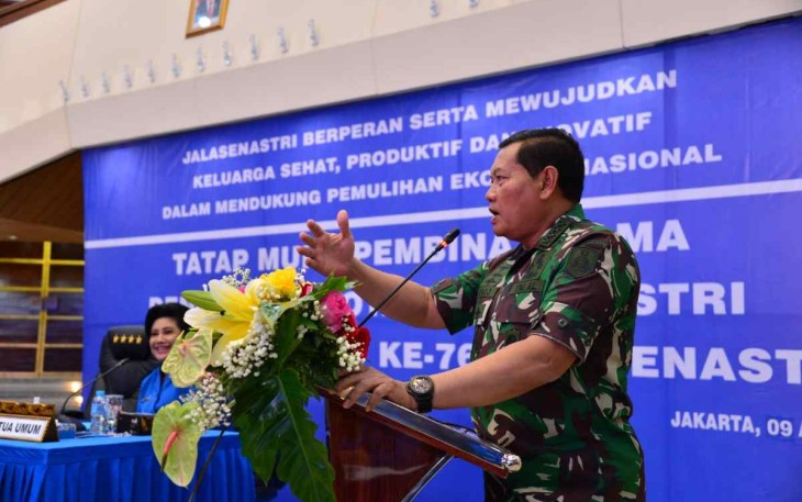 Kasal saat memberikan arahan Jalasenastri di mabesal