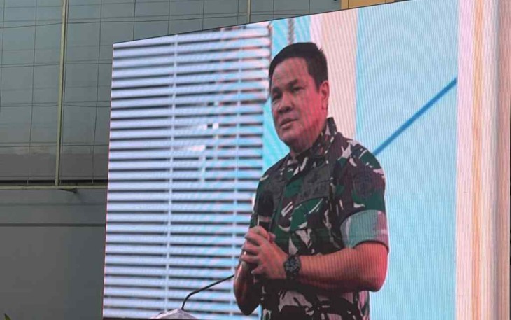 Danrem 052/Wkr Brigjen TNI Rano Tilaar saat memberikan pengarahan mahasiswa baru universitas Tarumanagara Jakarta 