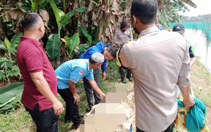 Olah TKP Penemuan mayat di pinggir Setu Cogreg Parung Bogor 