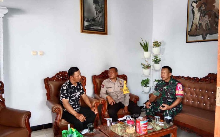 Kunjungi rumah warga binaan pererat silaturahmi 