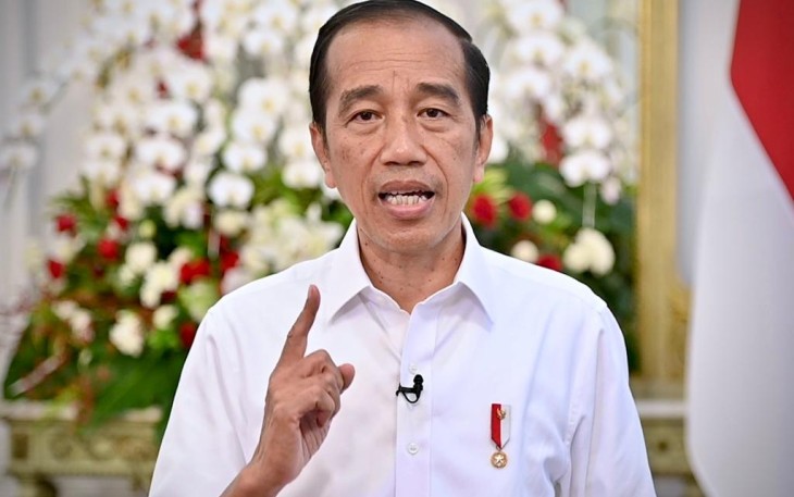 Presiden Joko Widodo saat memberikan keterangan pers di istana negara Jakarta. Jum'at (7/10) 