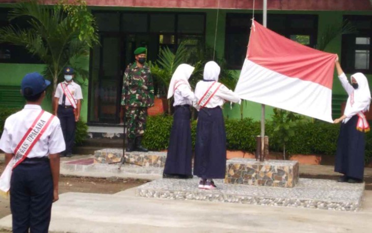 Upacara Bendera di SMPN 6 Ngawi