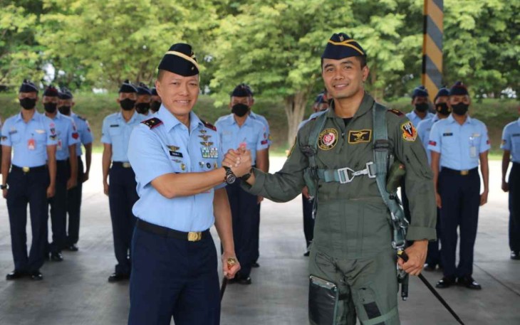 Letkol Pnb Apri Arfianto Terbang Solo T50i Golden Eagle