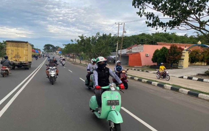 Fun Vespa Maung