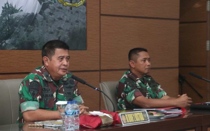 Irdivif 2 Kostrad saat memberikan pengarahan 