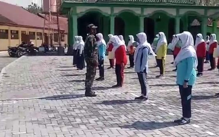 Latihan PBB siswa di wilayah binaan